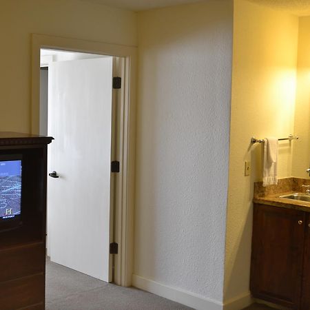 Jameson Inn & Suites Bowling Green Eksteriør bilde